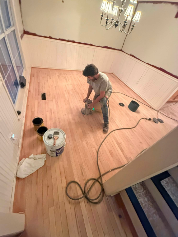 Hardwood Sand & Refinish