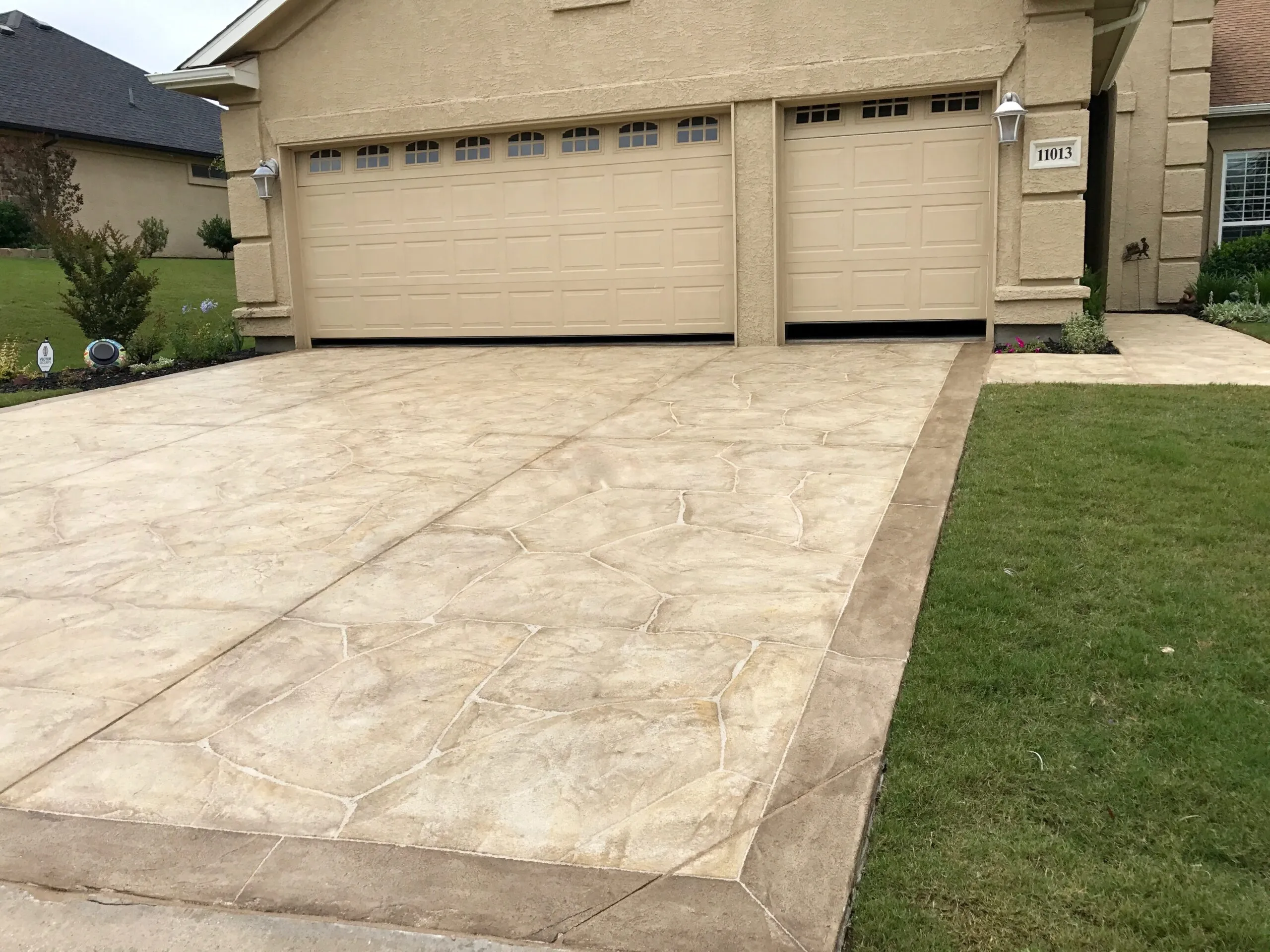 Driveway Transformation — before LimeCoat DFW resurfacing