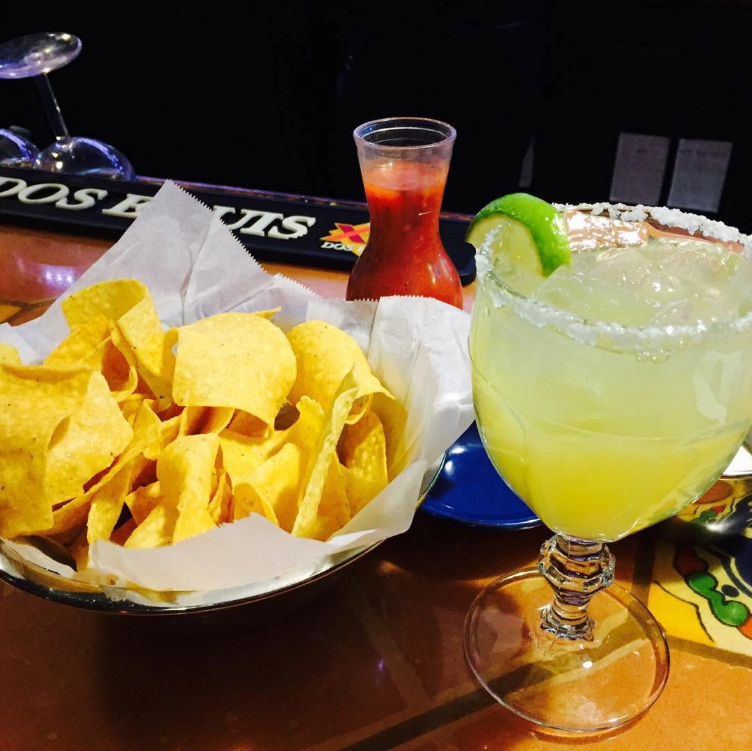 Fresh guacamole and tacos prepared table-side at Casa Grande Mexican Grill Fort Wayne