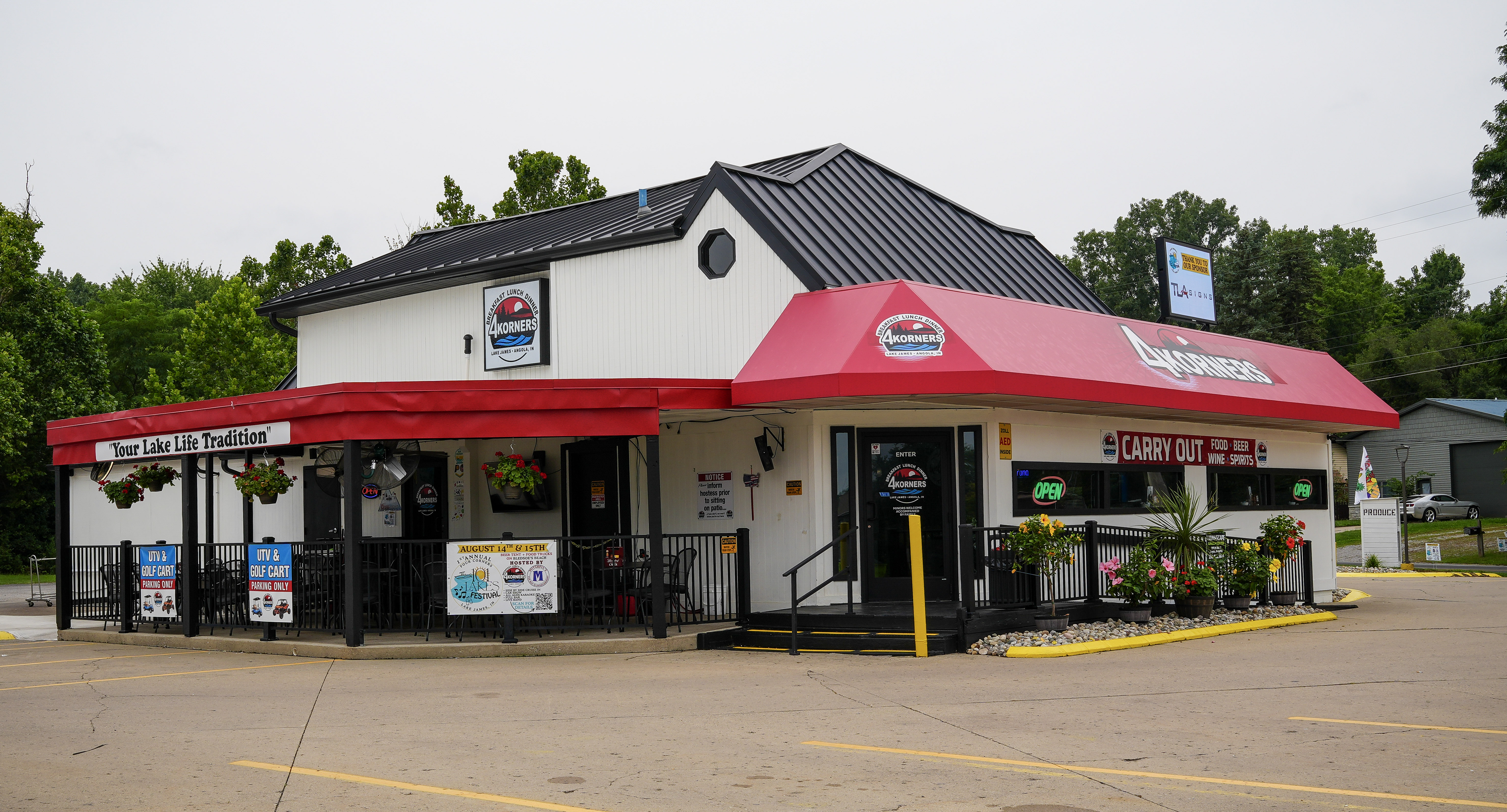 4Korners Restaurant building exterior near Lake James in Angola, Indiana