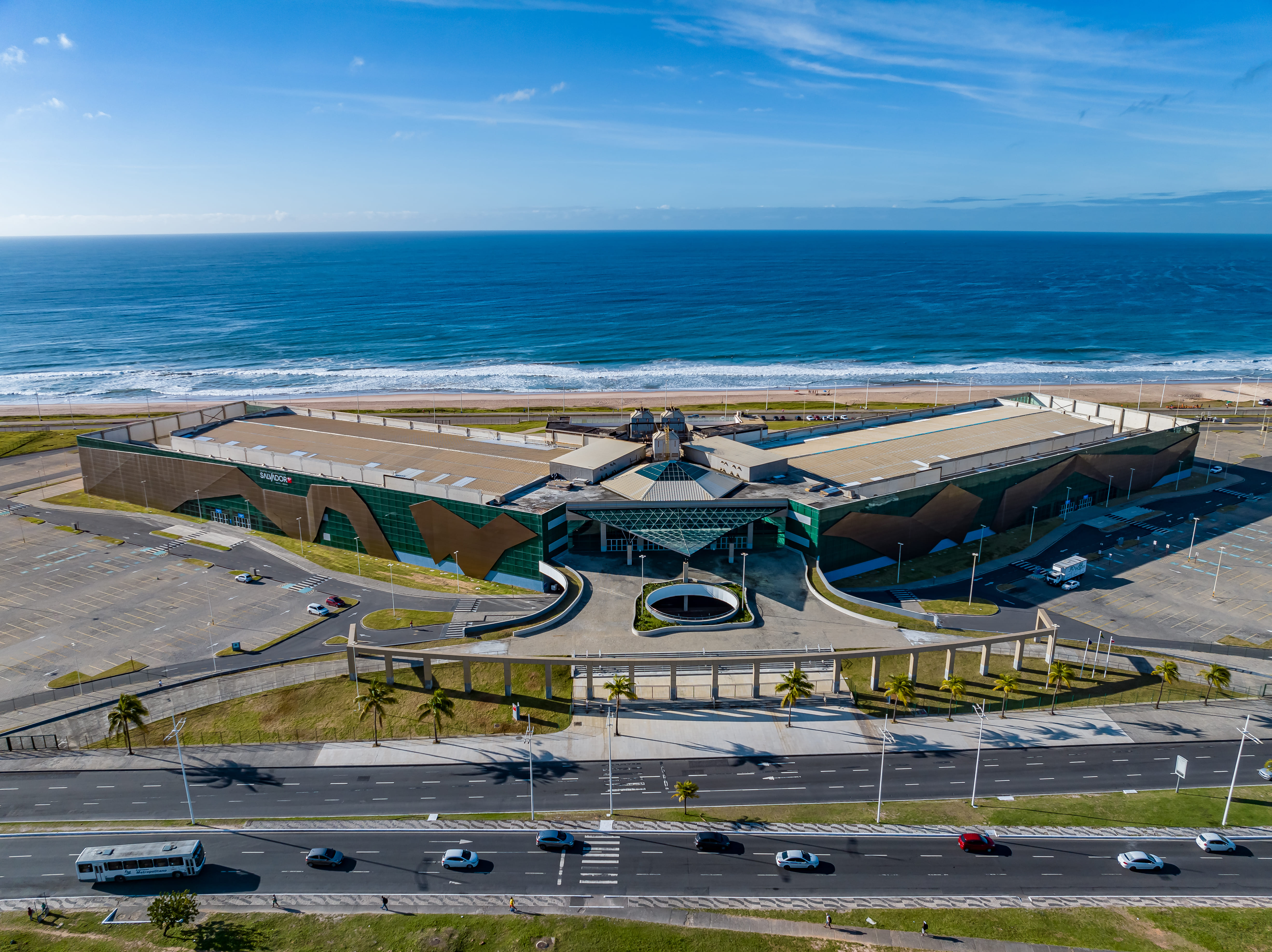Centro de Convenções de Salvador - Fachada principal de frente para o mar