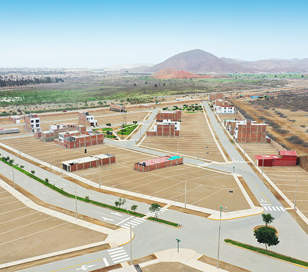 Entorno Urbanizado con Viviendas en Ejecución