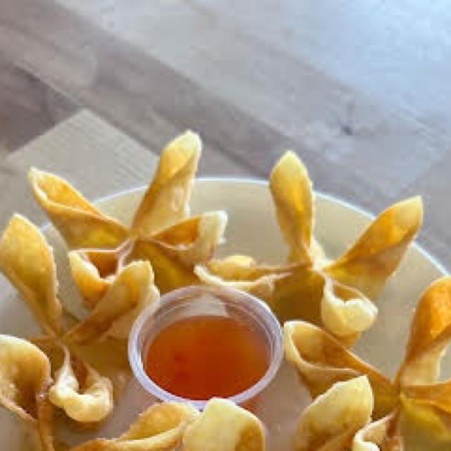 Crispy crab rangoon wontons with sweet chili sauce