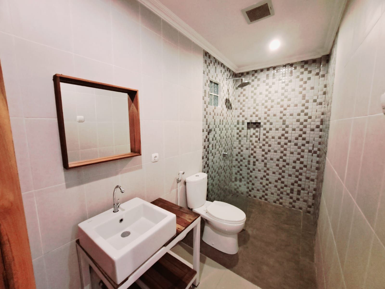 Lotus House Bathroom