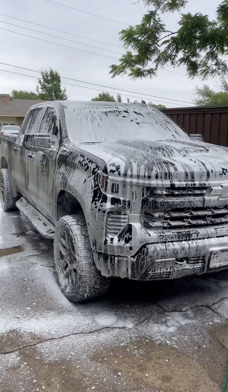 High-Foam Snow Pre-Soak & Hand Wash Prep - Chevy Silverado Trail Boss