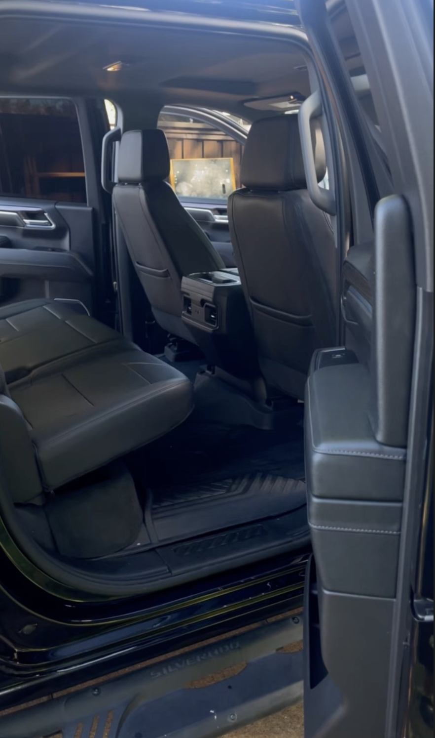 Vehicle interior after detailing