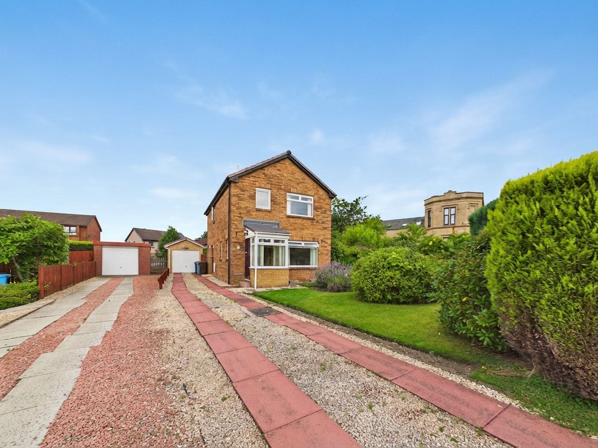 Detached Family Villa & Garage - Recently Sold by RE/MAX Clydesdale
