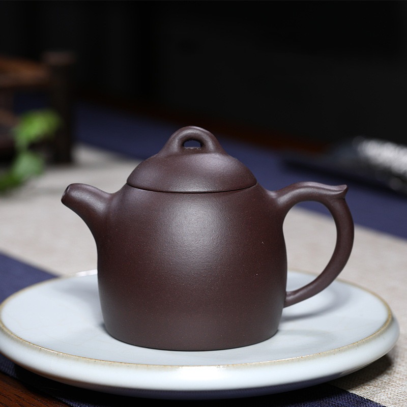 Tetera Qin Quan inspirada en una pesa de medición imperial de la dinastía Qin