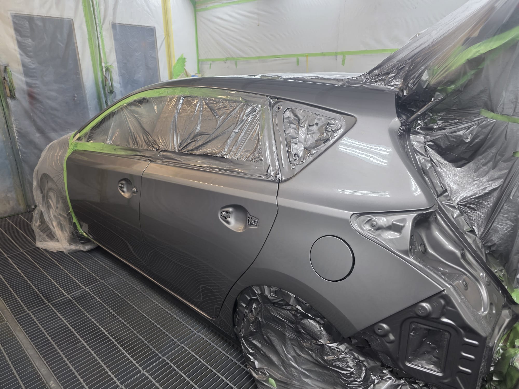 Side Quarter Masking & Metallic Respray