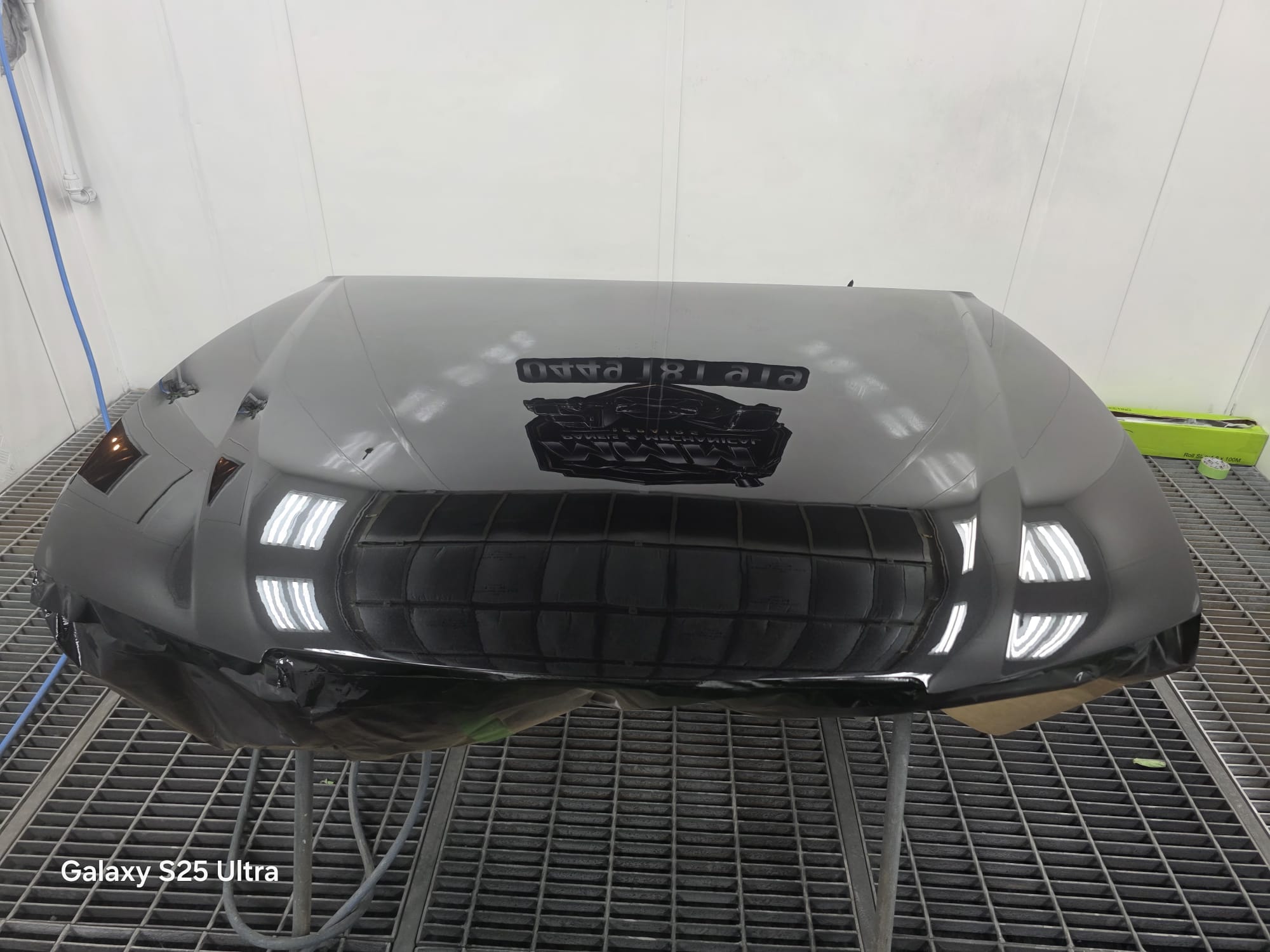High-Gloss Mirror Bonnet Respray