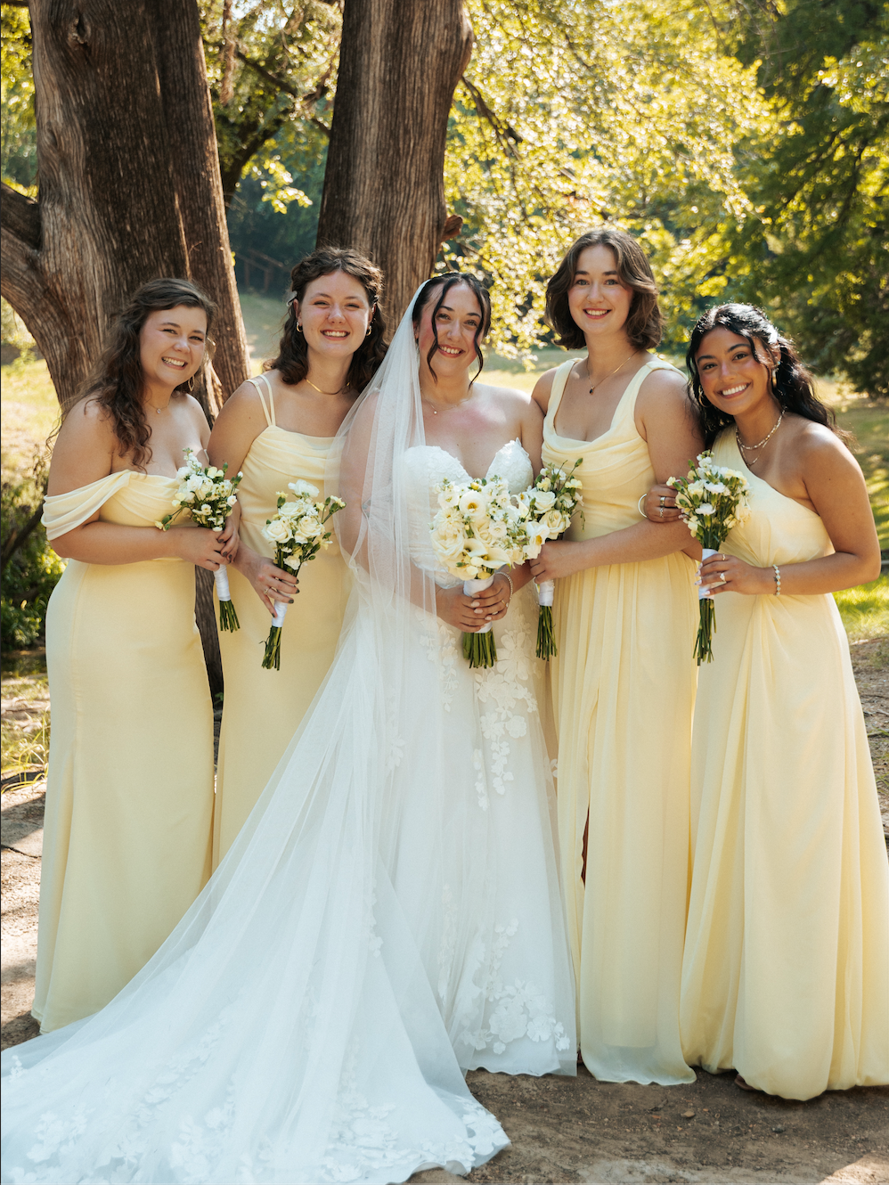 Bride & Bridesmaids Garden Bouquet Styling