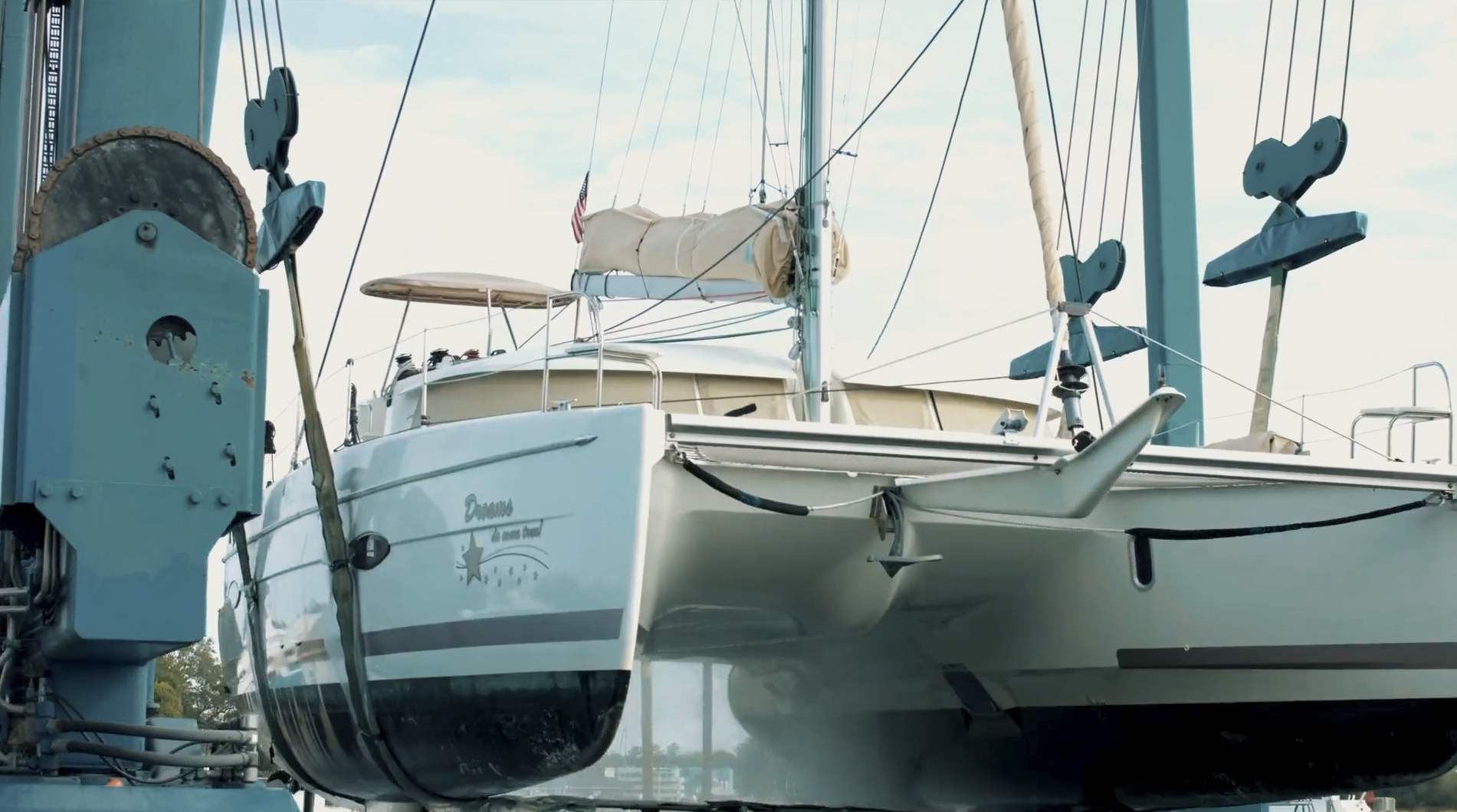 Haulout, Bottom Coatings & Yard Services