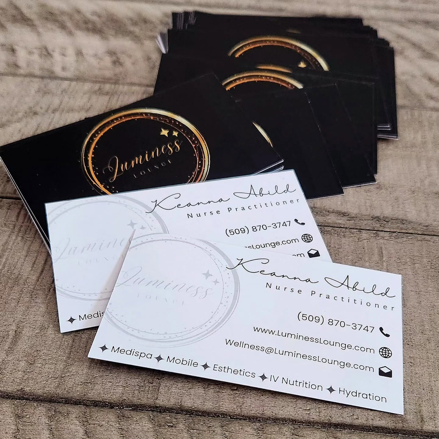 Luminess Lounge business cards