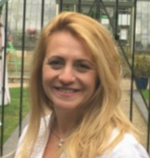 Ildiko F.