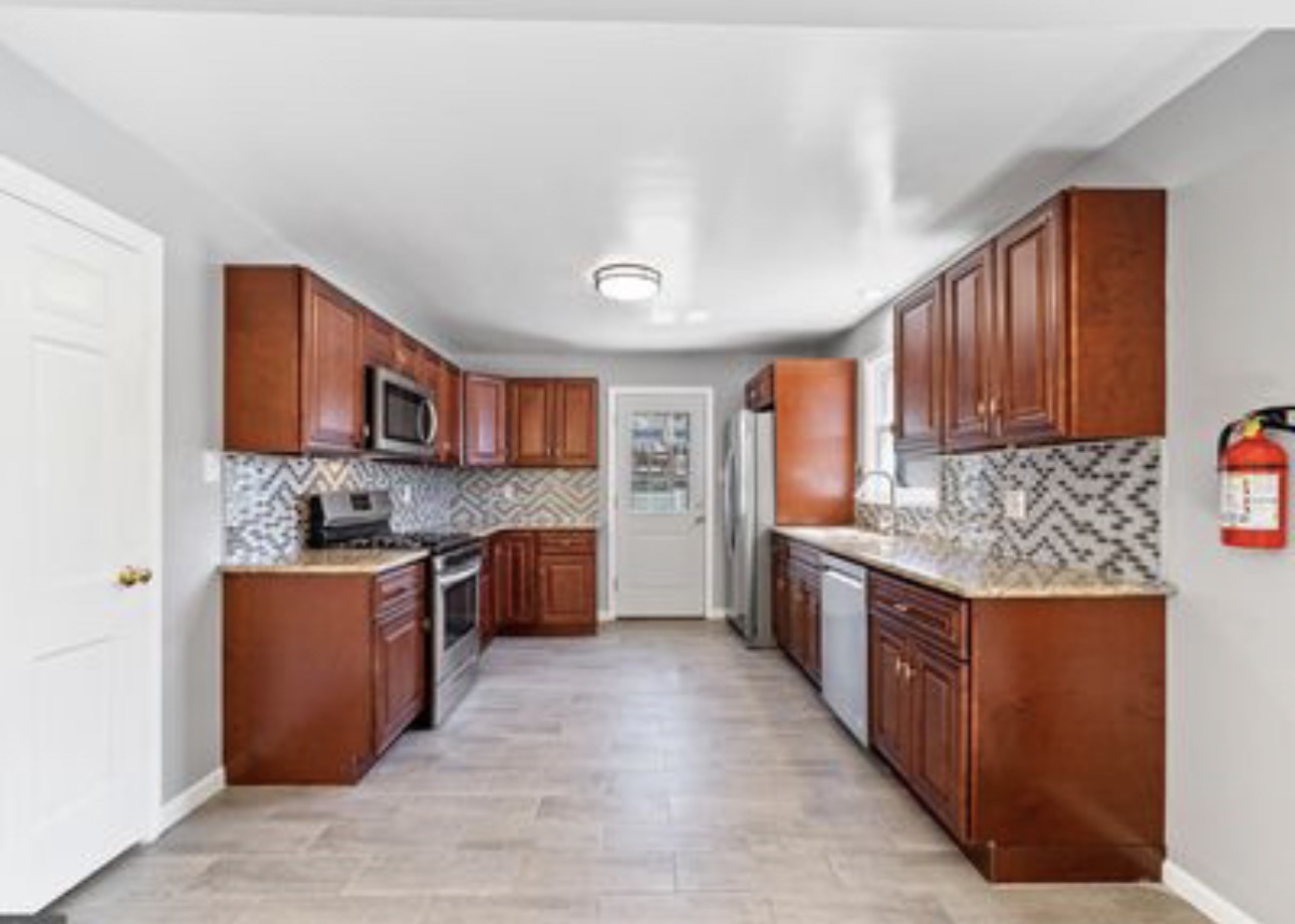 2872 TUCKAHOE RD 2