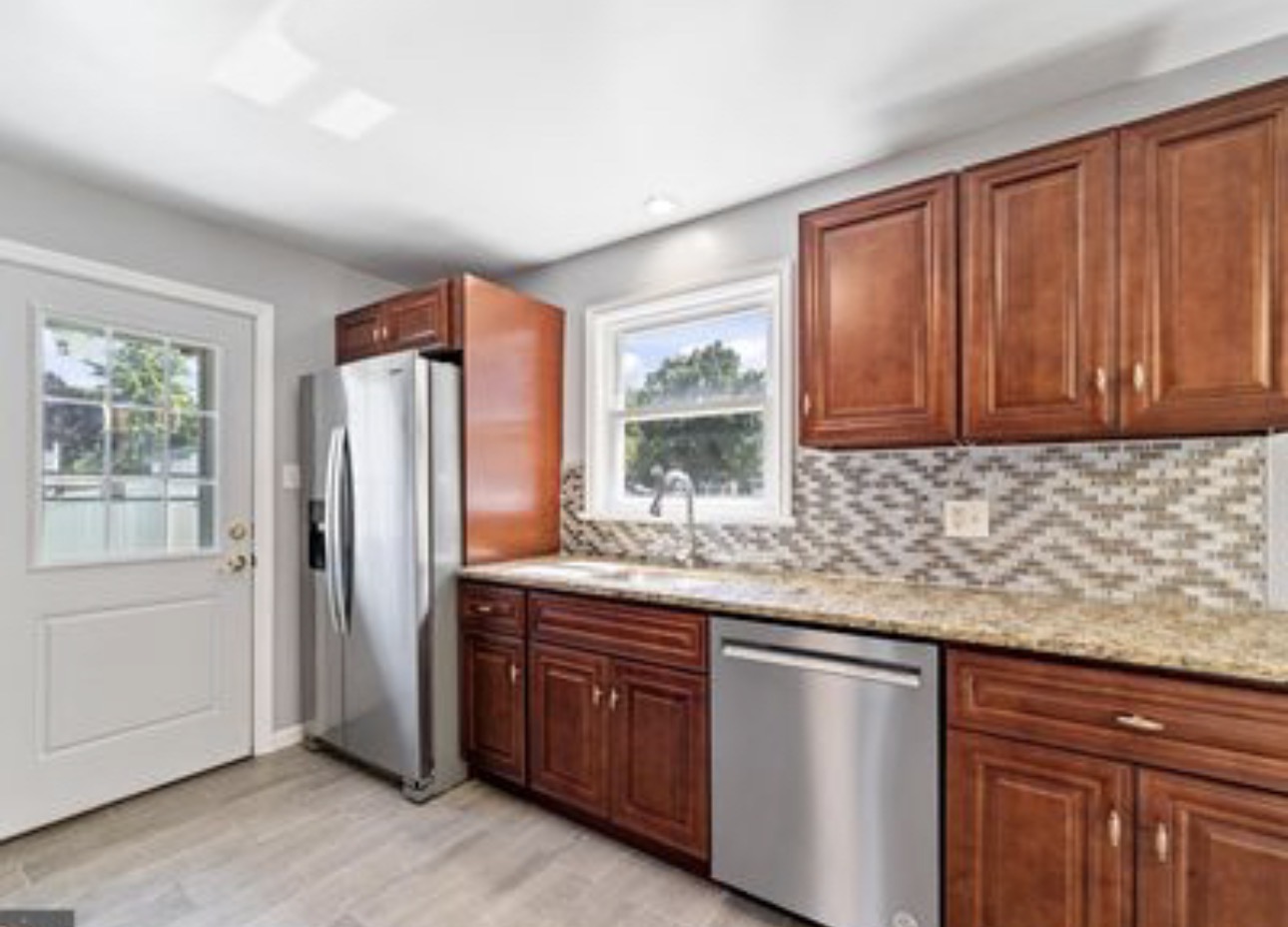 2872 TUCKAHOE RD 1