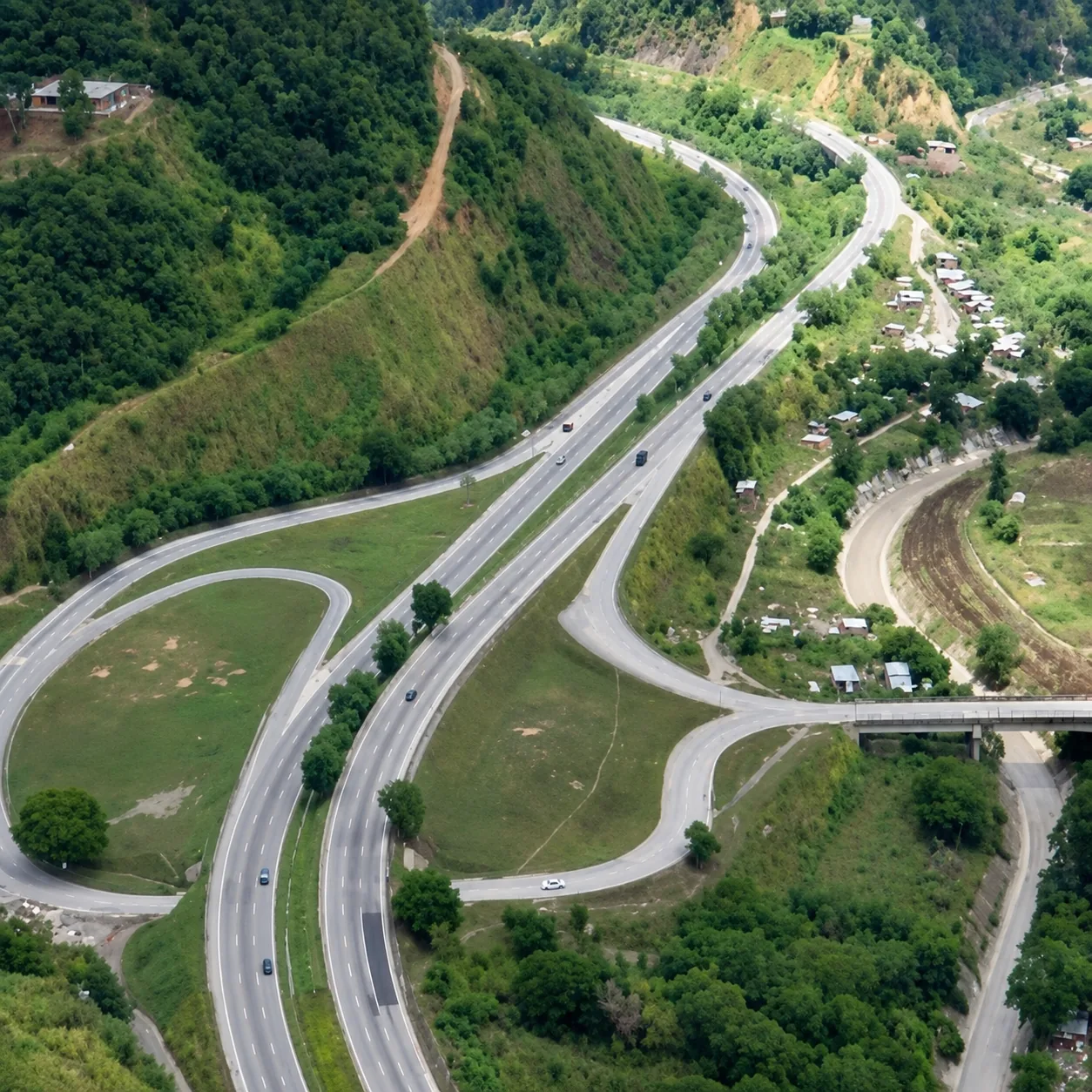 Autopista de Oriente – Tramo III, Distribuidor Chuspita – Caucagua