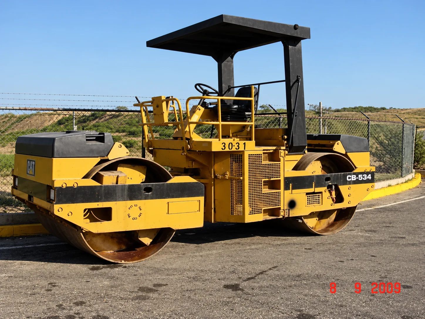 Rodillo Tándem Vibratorio CAT CB-534