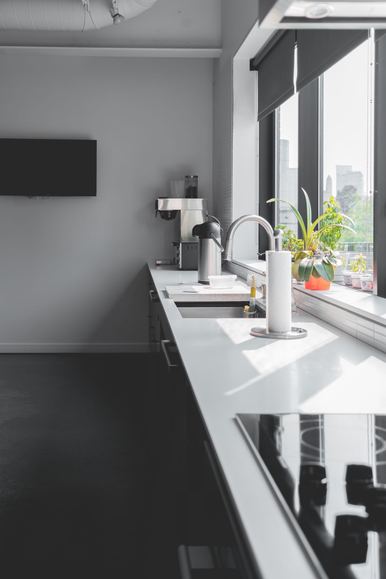 Olivarez House Cleaning professional cleaning service in Davis, CA