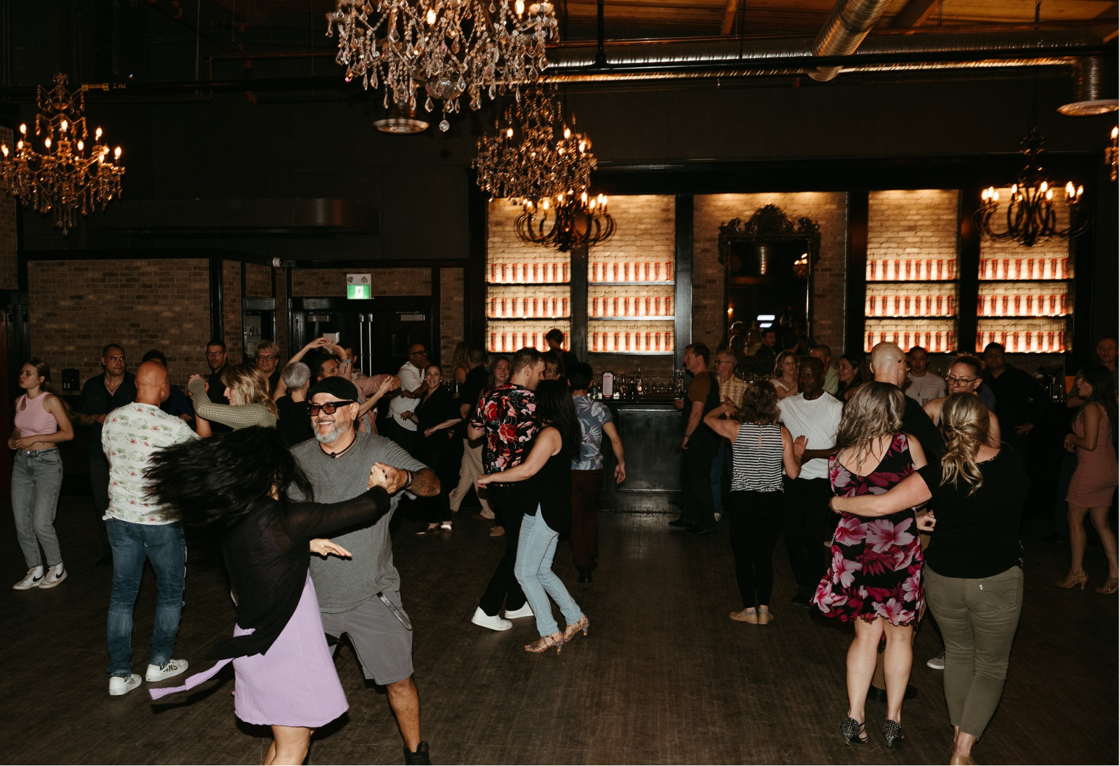 Muévete Mondays Salsa Social at 3 Hall Public House