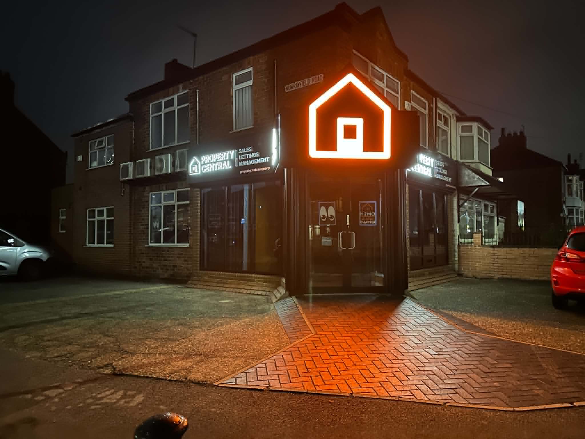 Property Central 279 Chanterlands Avenue office, Hull