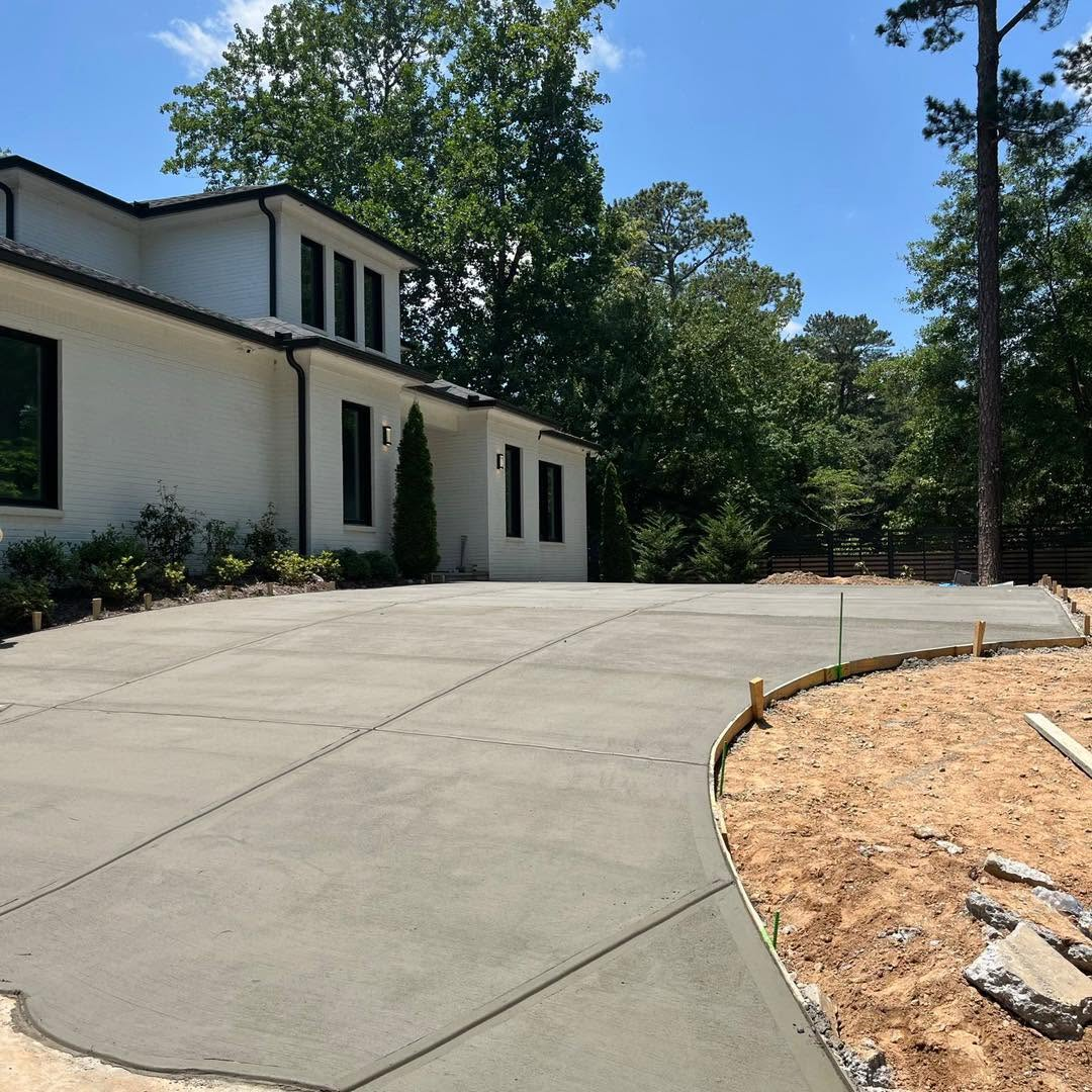Finished concrete driveway project by Tampa's Concrete Contractors in Tampa, FL