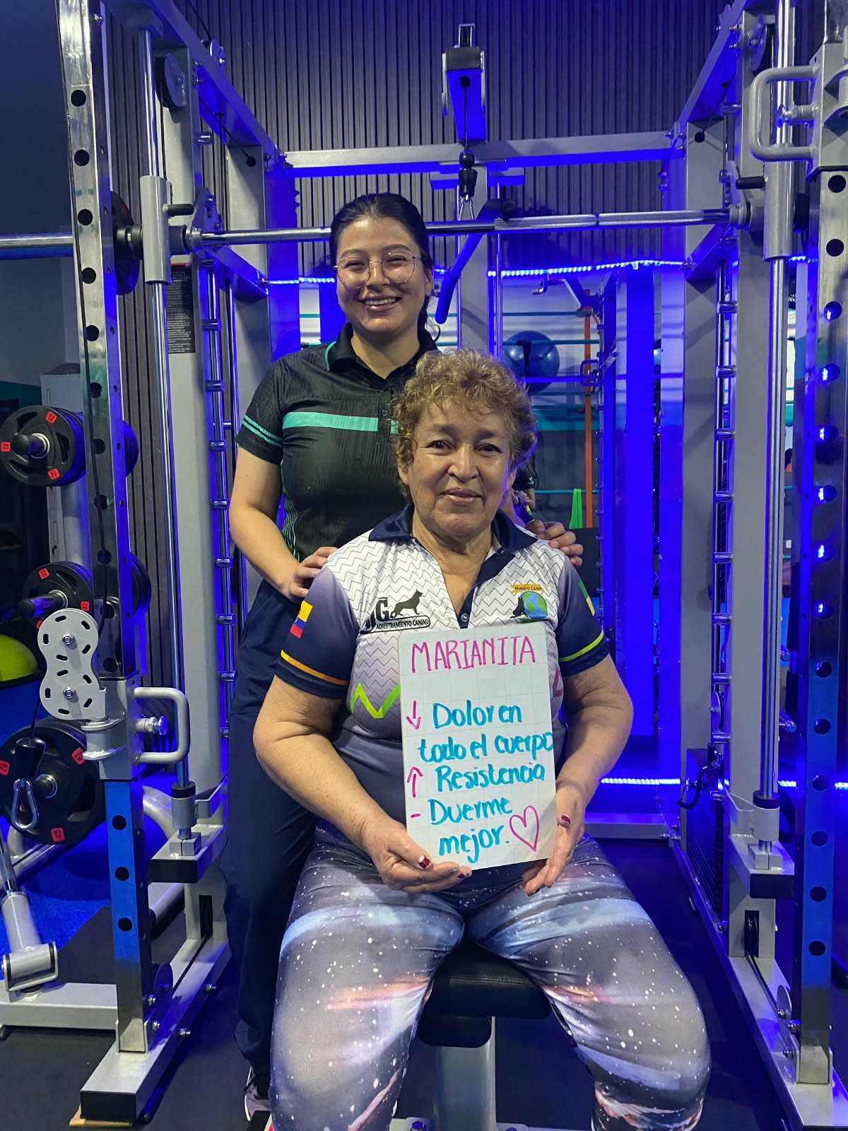 Marianita mostrando su progreso en resistencia y sueño en Vitalia Club