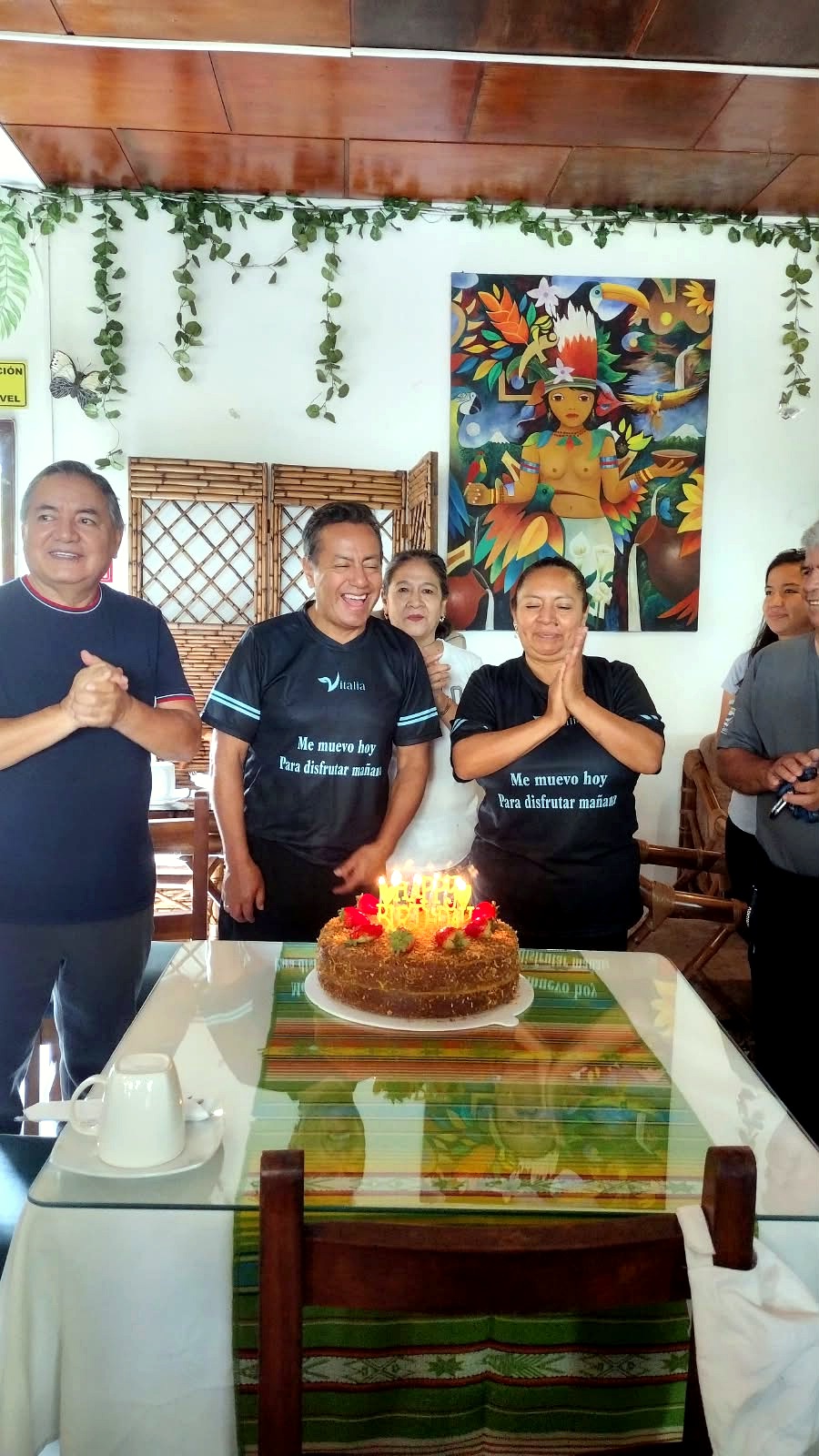 Celebrando cumpleaños y momentos especiales entre miembros en Vitalia Club