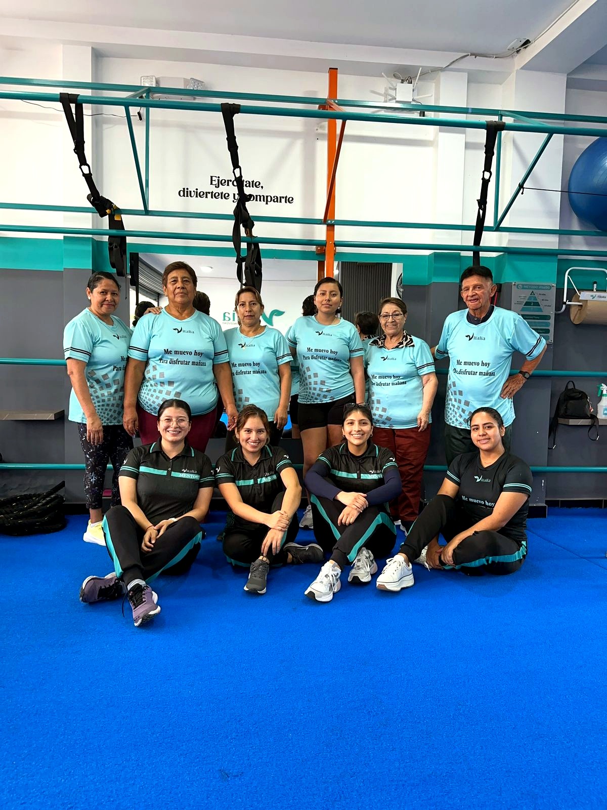 Comunidad y equipo de Vitalia Club reunidos
