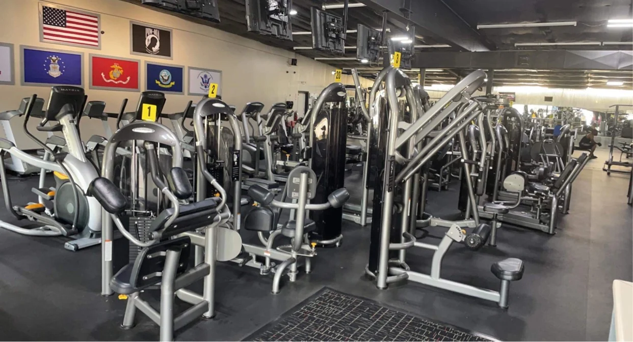 Xtreme Fitness and Tanning facility exterior in Laurel MS