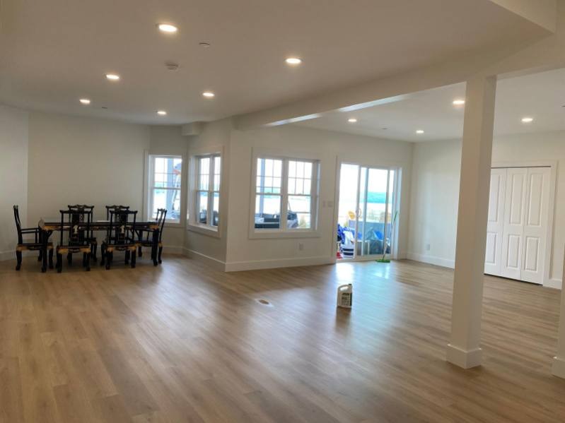 Open-Concept Great Room & Vinyl Plank Flooring