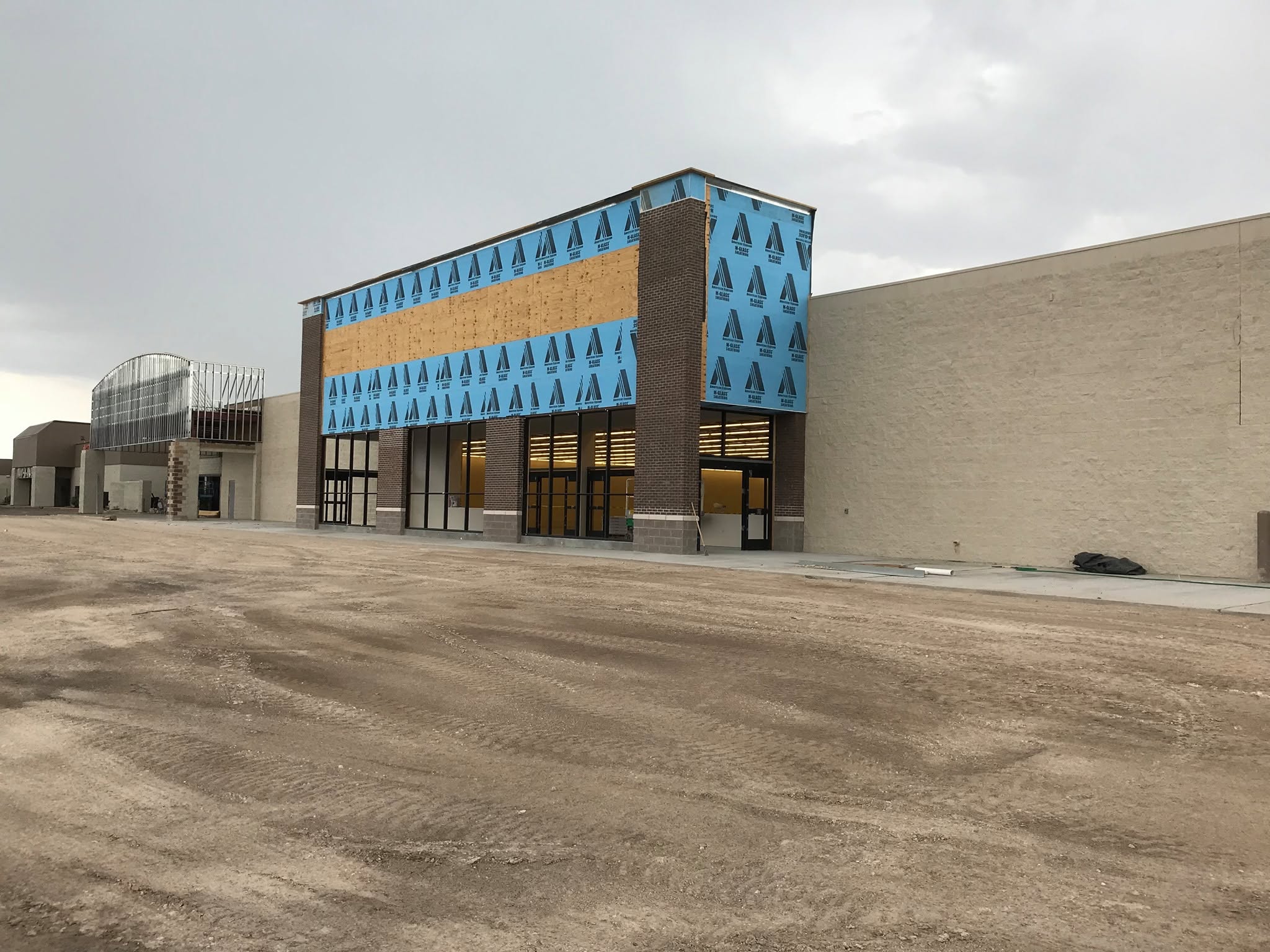 Commercial Retail Brick Pier & Entryway Construction