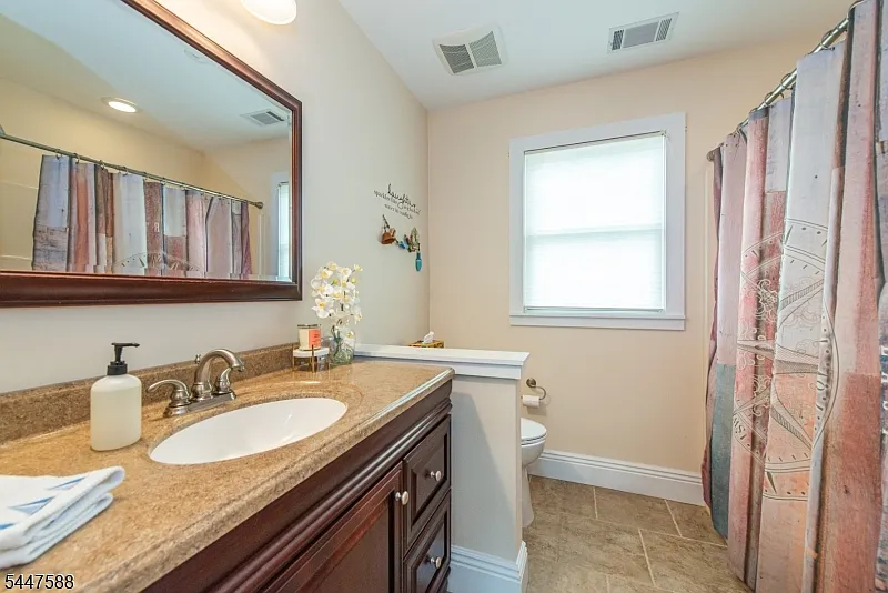 121 Maxim Dr, Hopatcong NJ — photo 25
