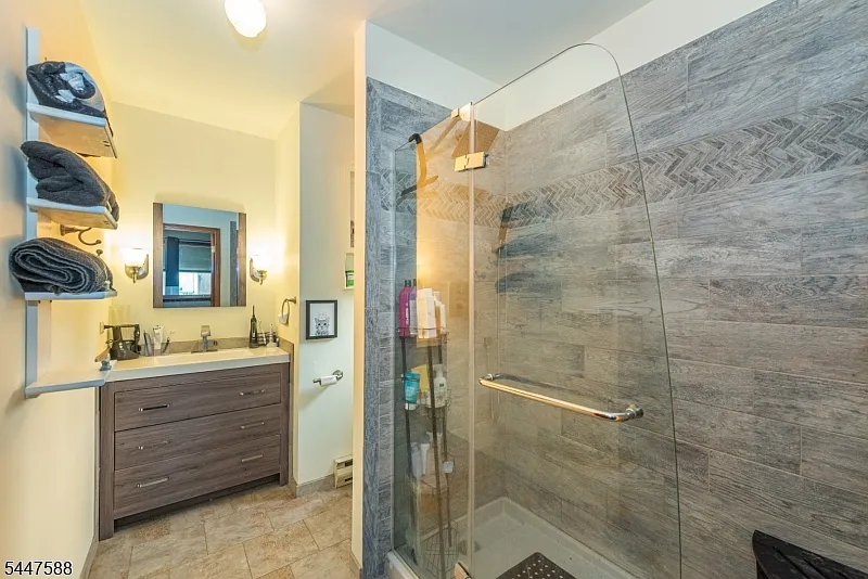 121 Maxim Dr, Hopatcong NJ — photo 17