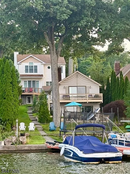 121 Maxim Dr, Hopatcong NJ — photo 11