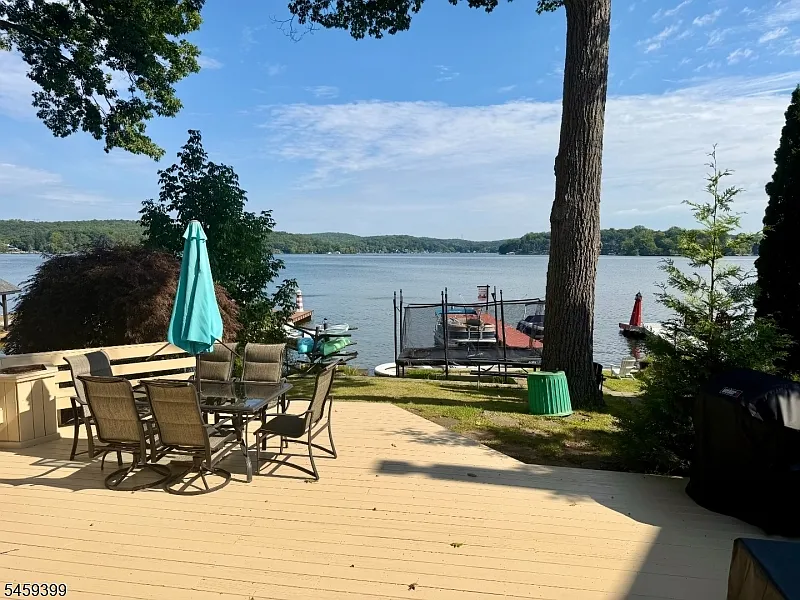 121 Maxim Dr, Hopatcong NJ — photo 15