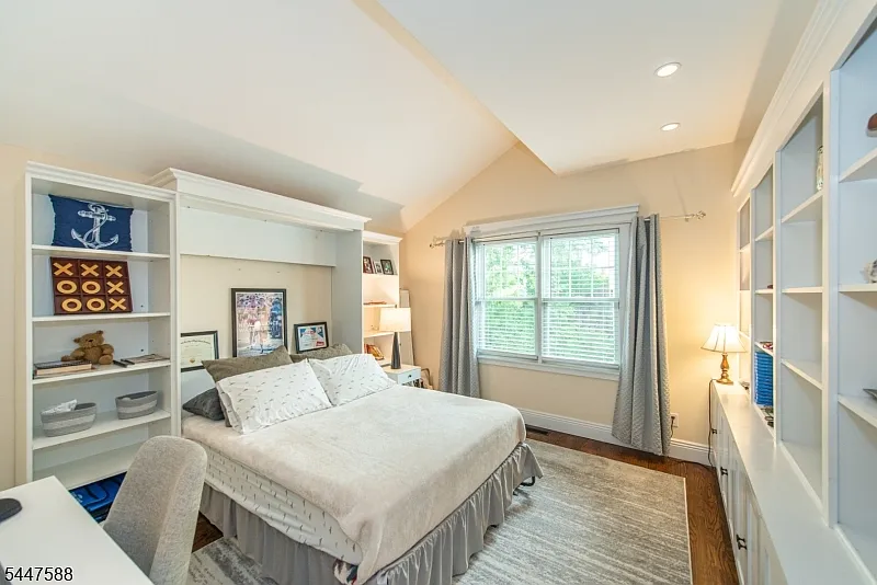 121 Maxim Dr, Hopatcong NJ — photo 13