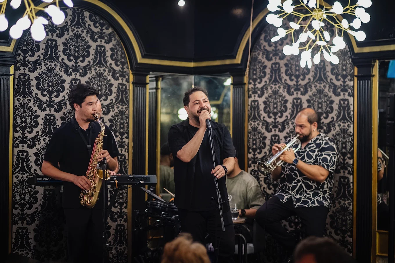 Live music and concert evening at Ziyafet