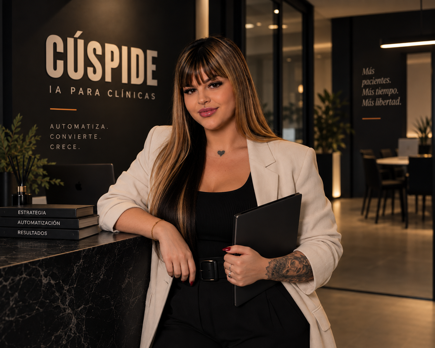 Andrea Maria, fundadora de Agencia Cúspide, especialista en automatización con IA para clínicas dentales