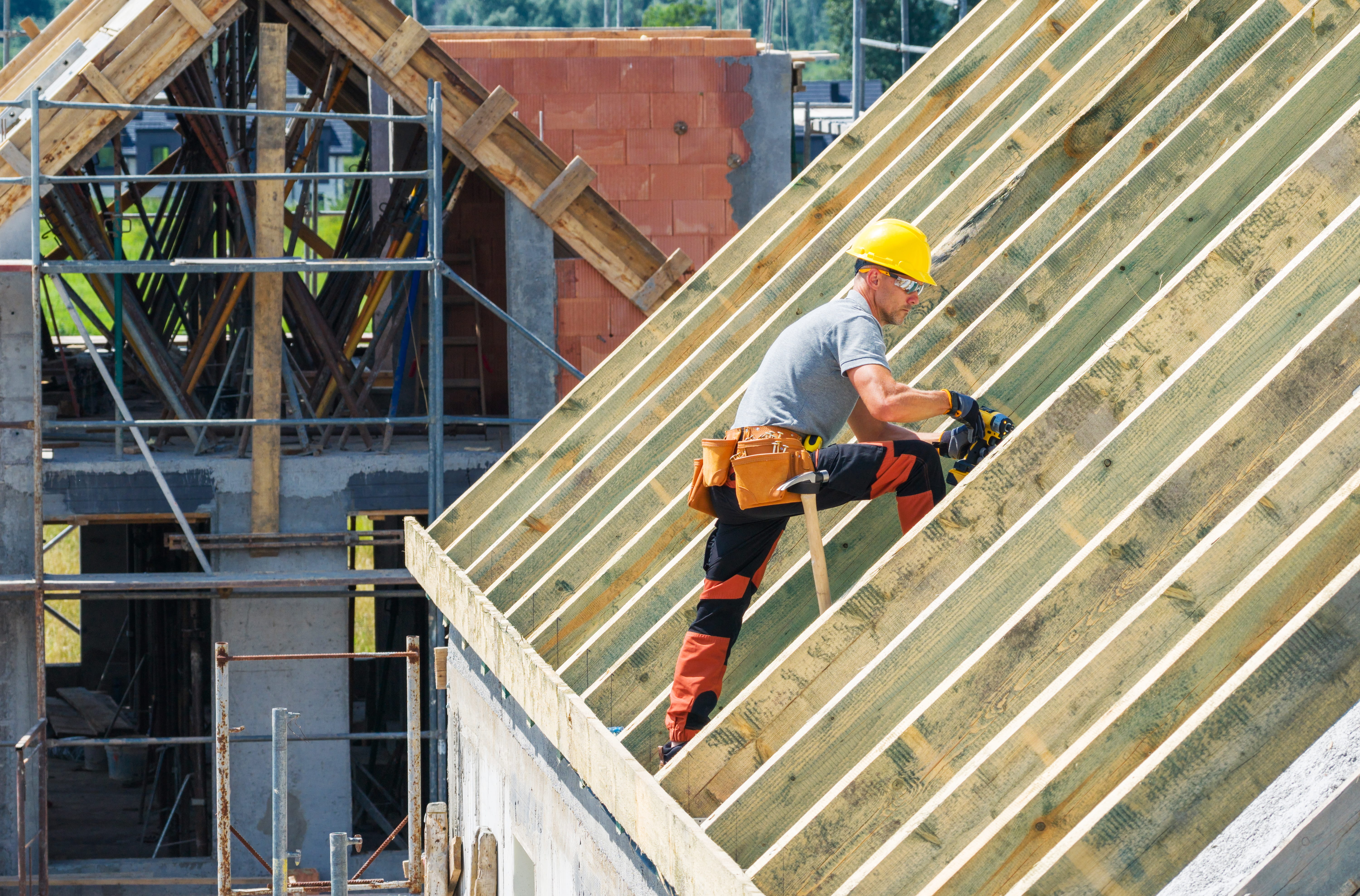 Roof tile repairs in Devizes