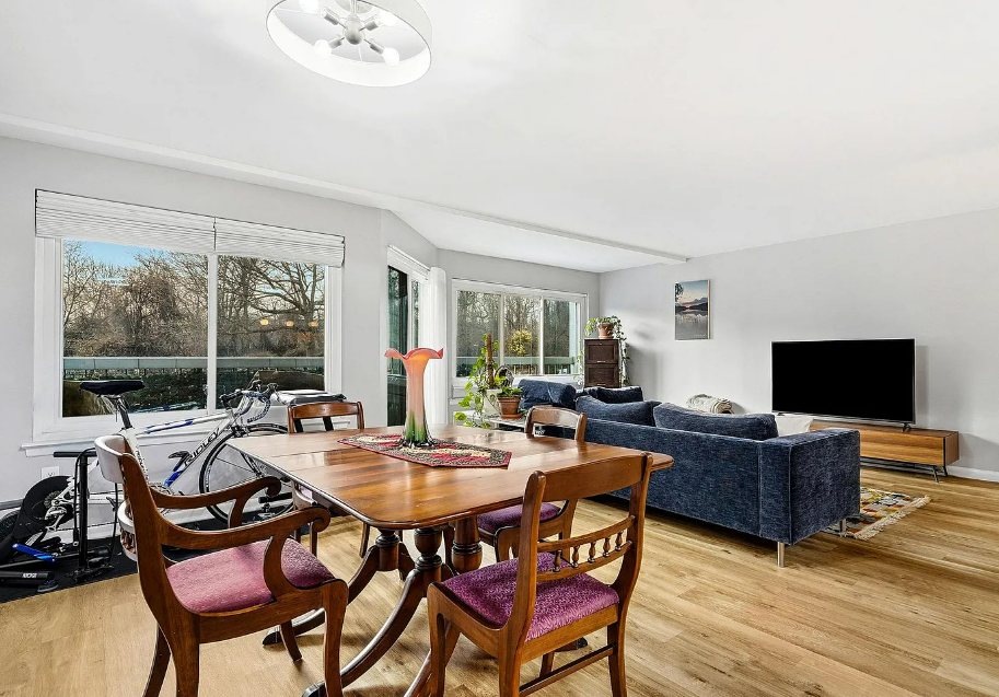 100 High Point Drive #306, Hartsdale, NY 10530