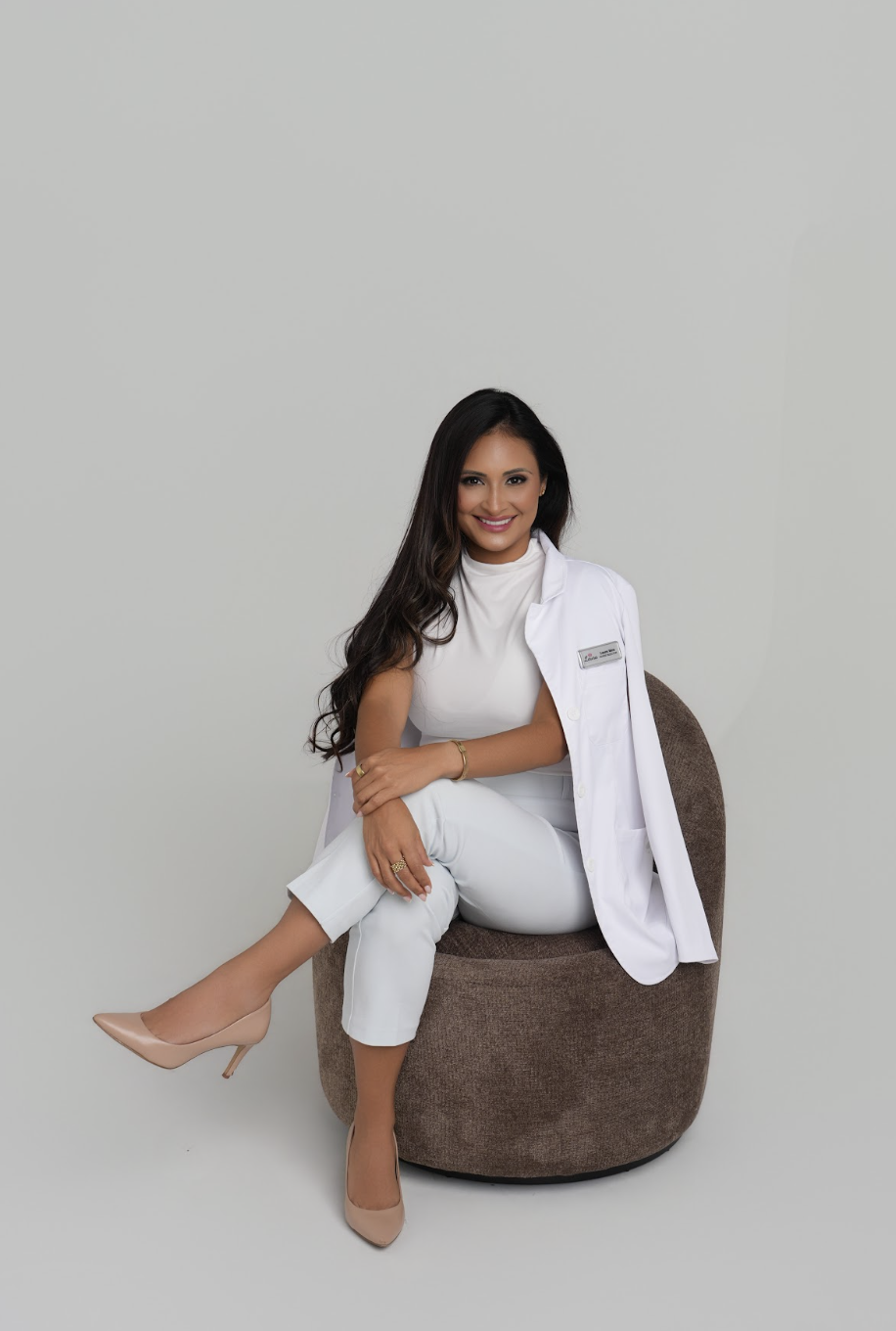 Laura Vera, enfermera y fundadora de Laura Beauty Center
