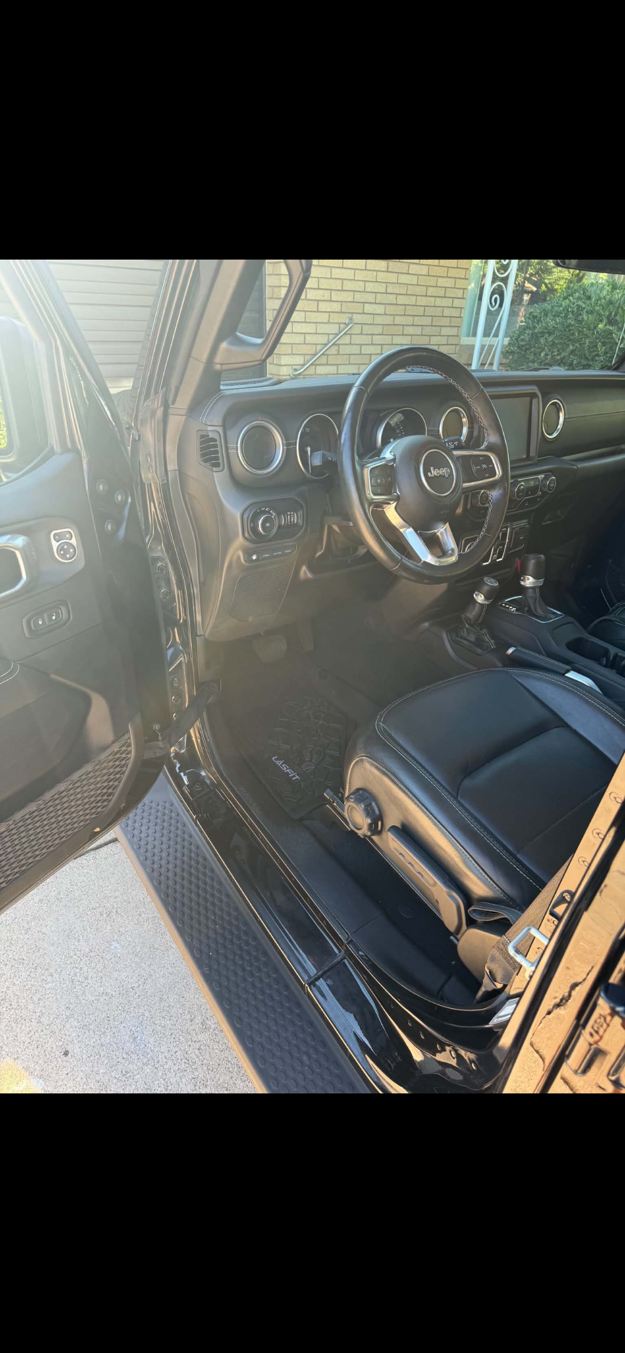 Jeep Cockpit, Dash & Interior Clean
