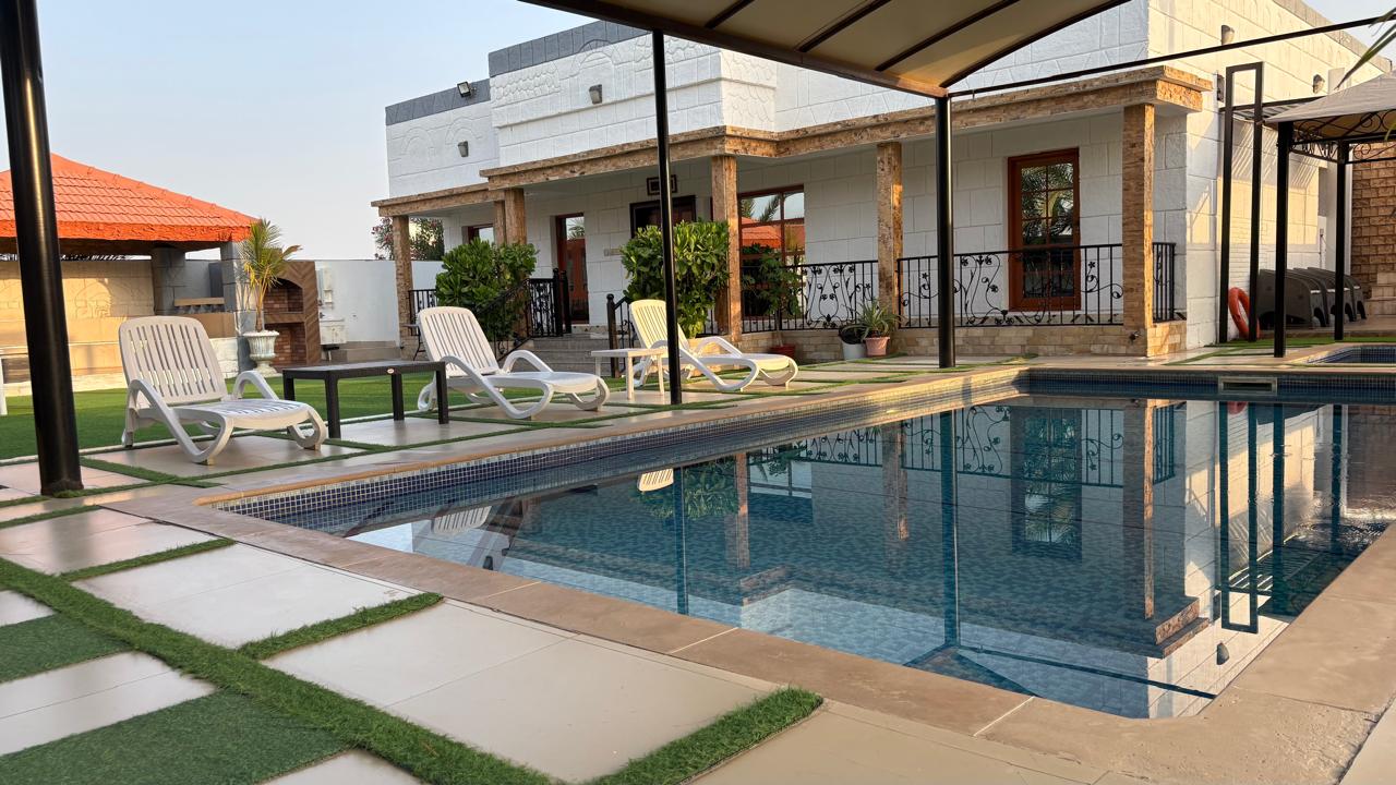 Exterior view of Al Zaeem Resort & Guest House in Barka, Oman — image 2