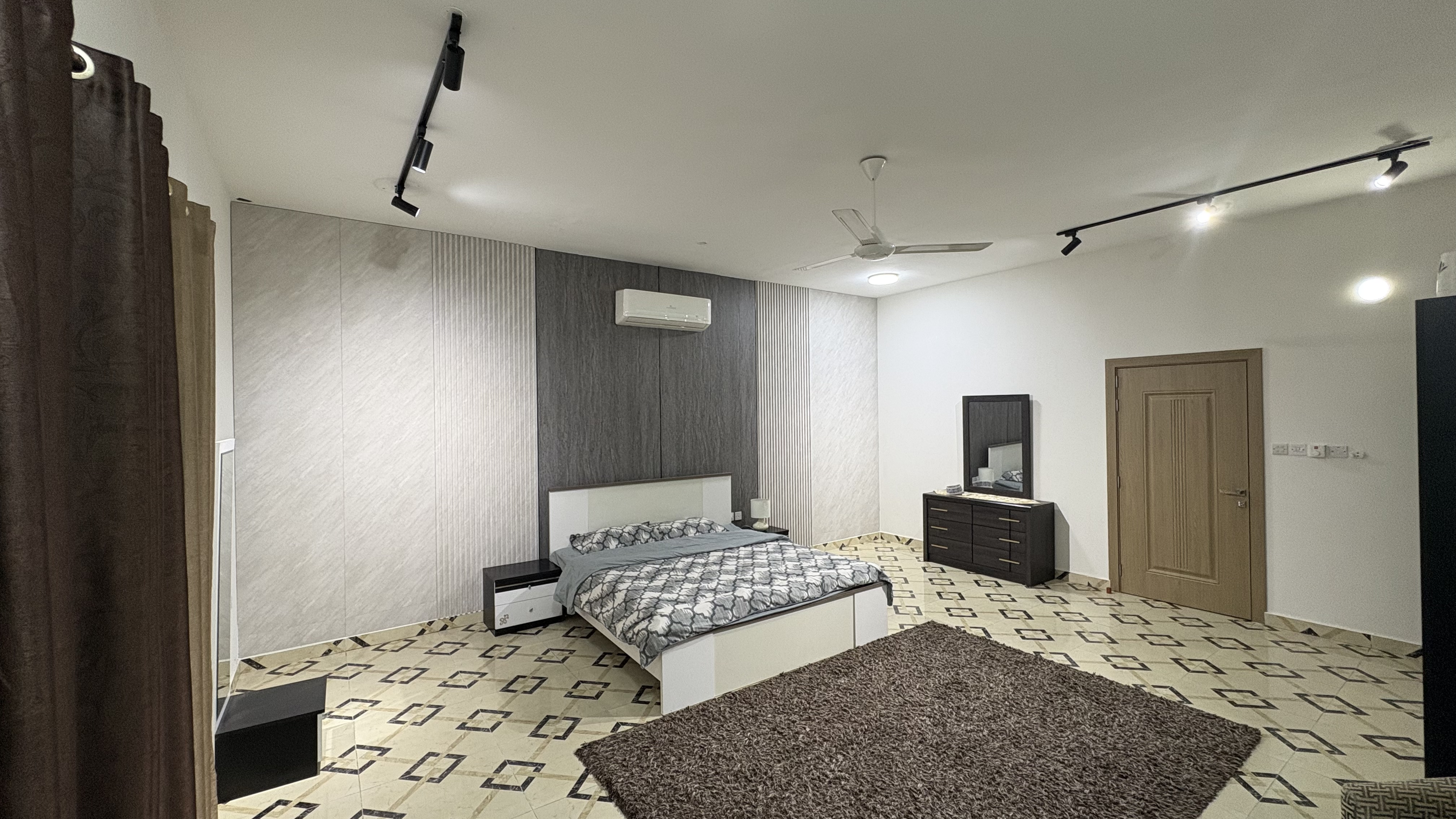 Interior view of rooms and facilities at Al Zaeem Resort & Guest House — image 1