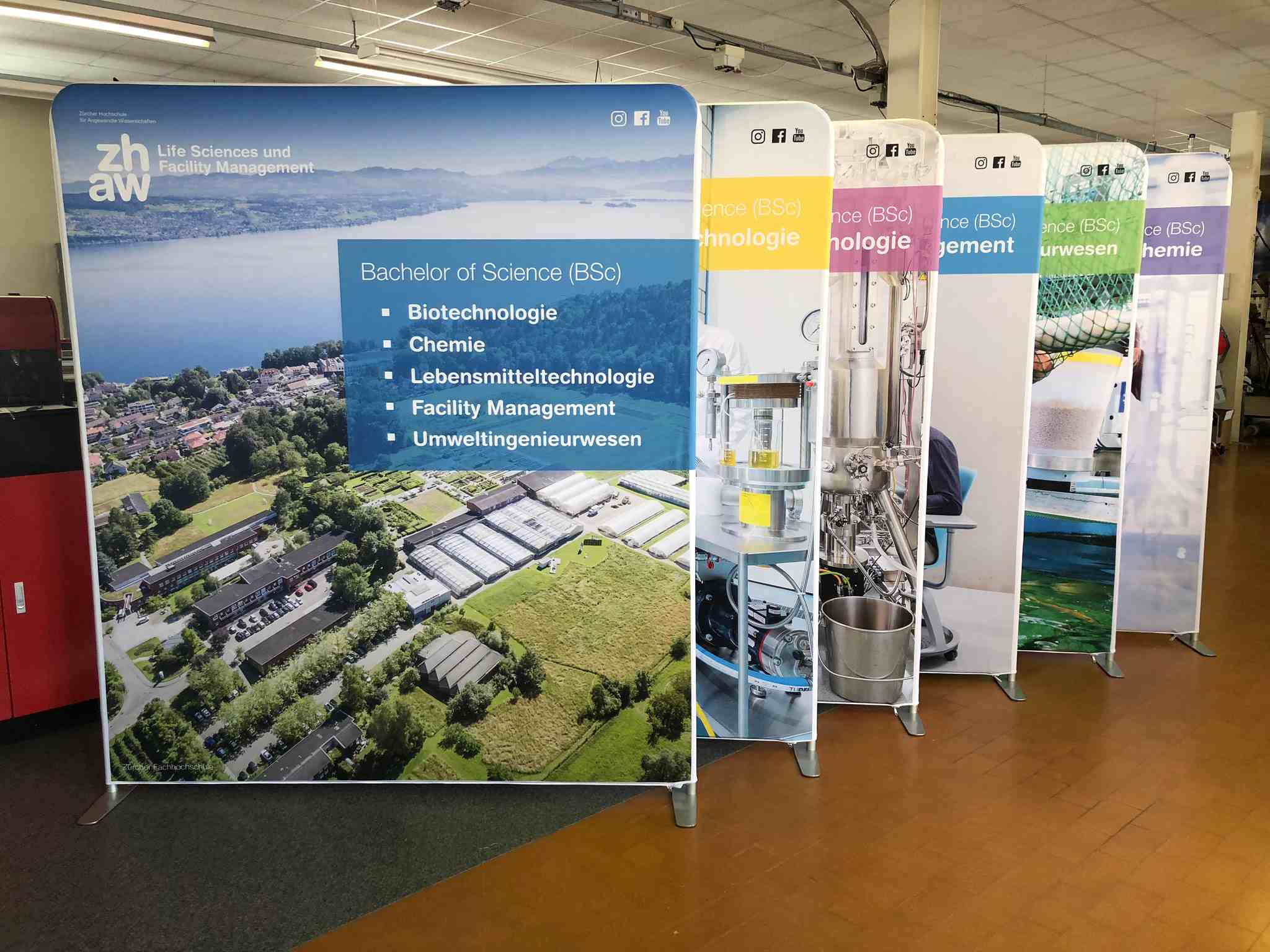ZHAW rechte zipper wall opstelling met verschillende modules