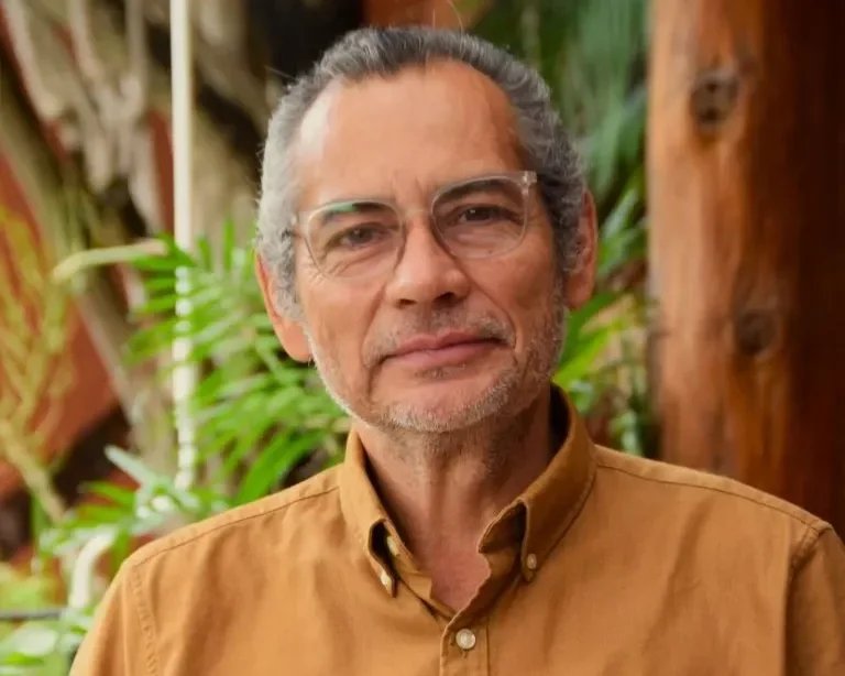 Portrait of Dr. René Quiroz, Medical Director