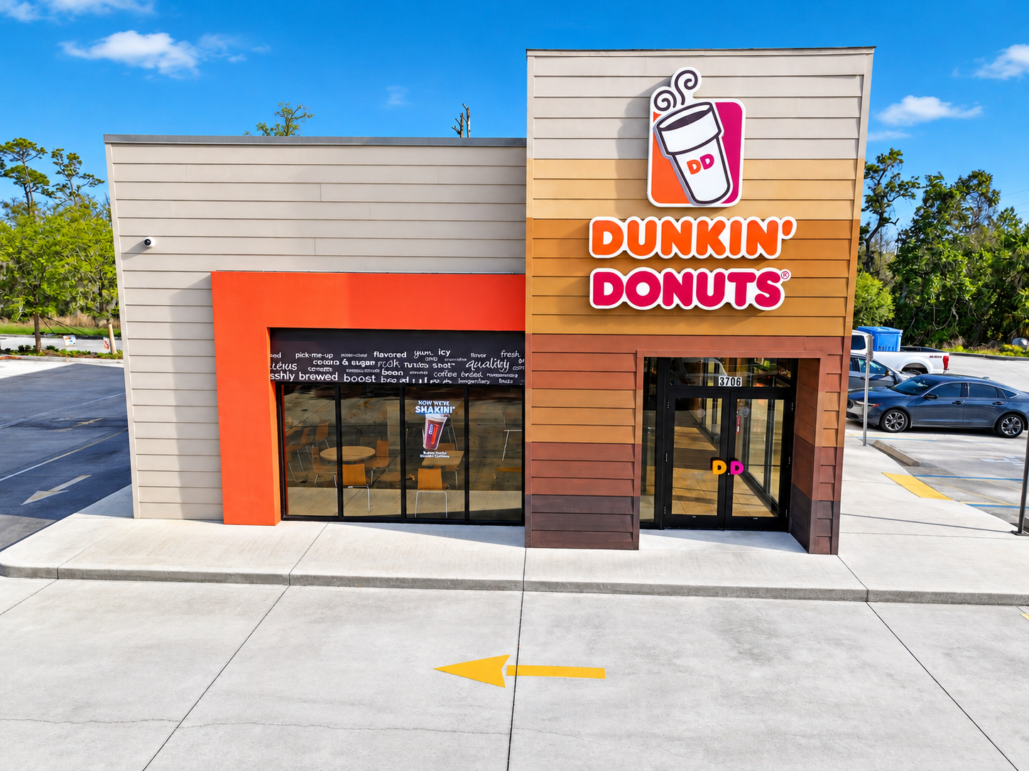 Dunkin' Donuts storefront and commercial building aerial & street perspective