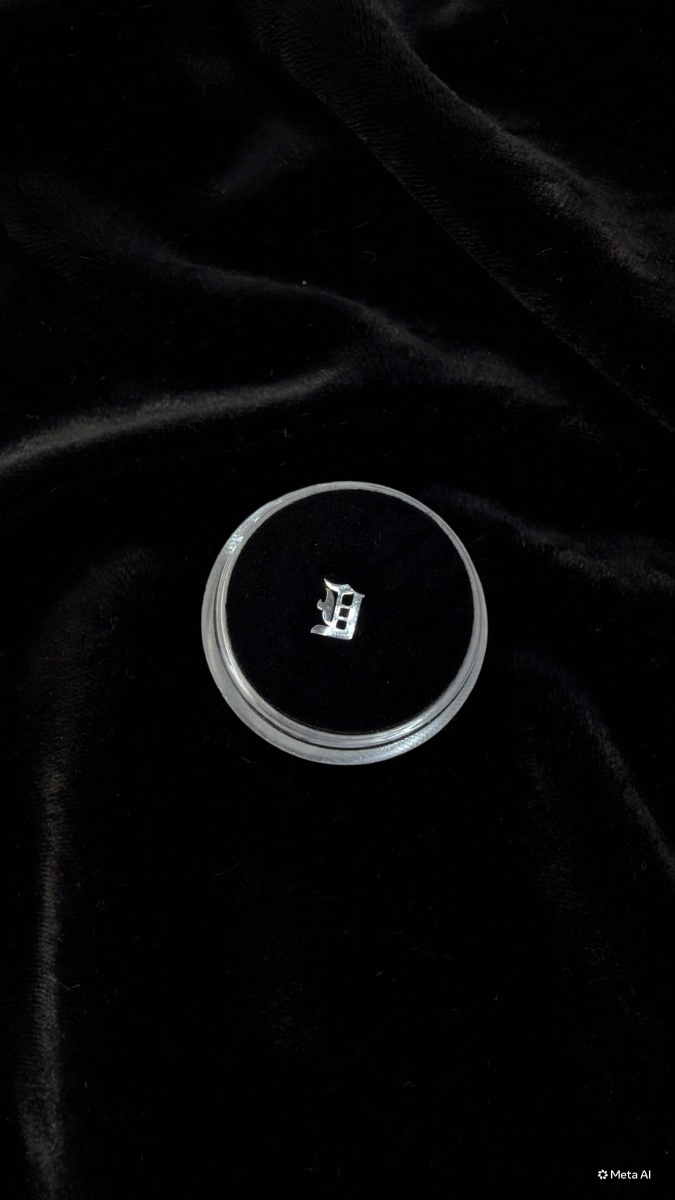 White Gold "D" (Old English)