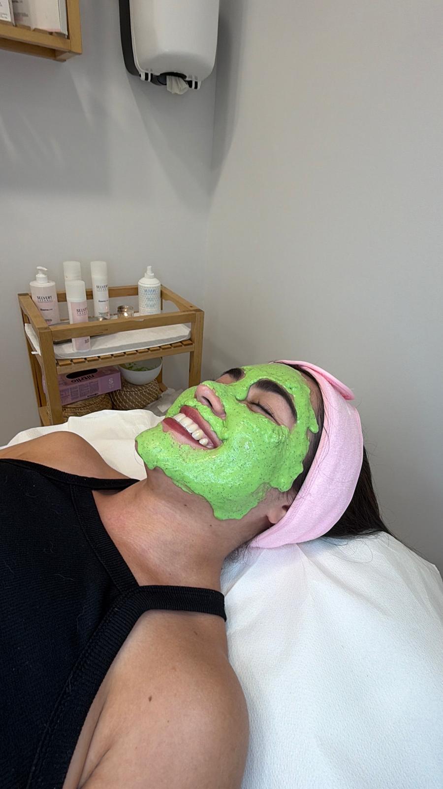 Radiofrecuencia facial: guía básica antes de tu primera sesión